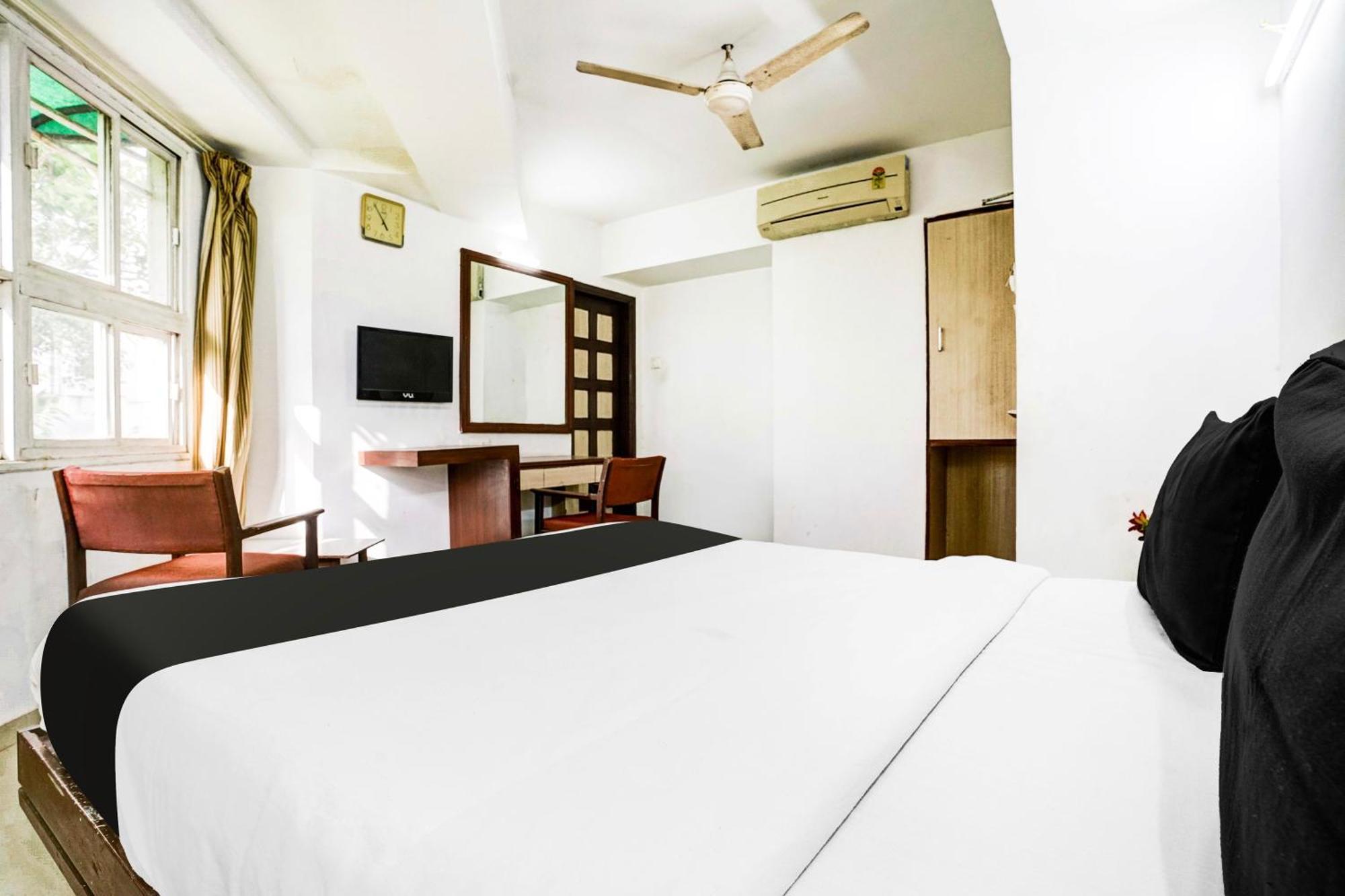 Hotel O Shanti Sadan Ahmedabad Exterior foto